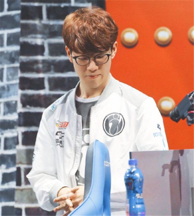 夹麦即可 夹麦即可