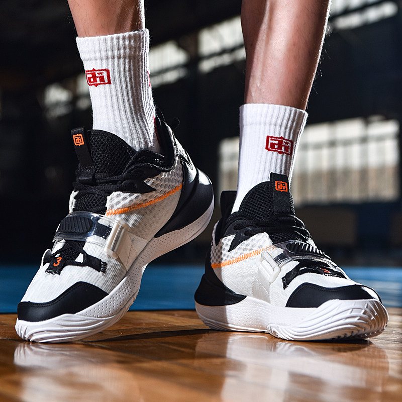 往往诞生于 往往诞生于